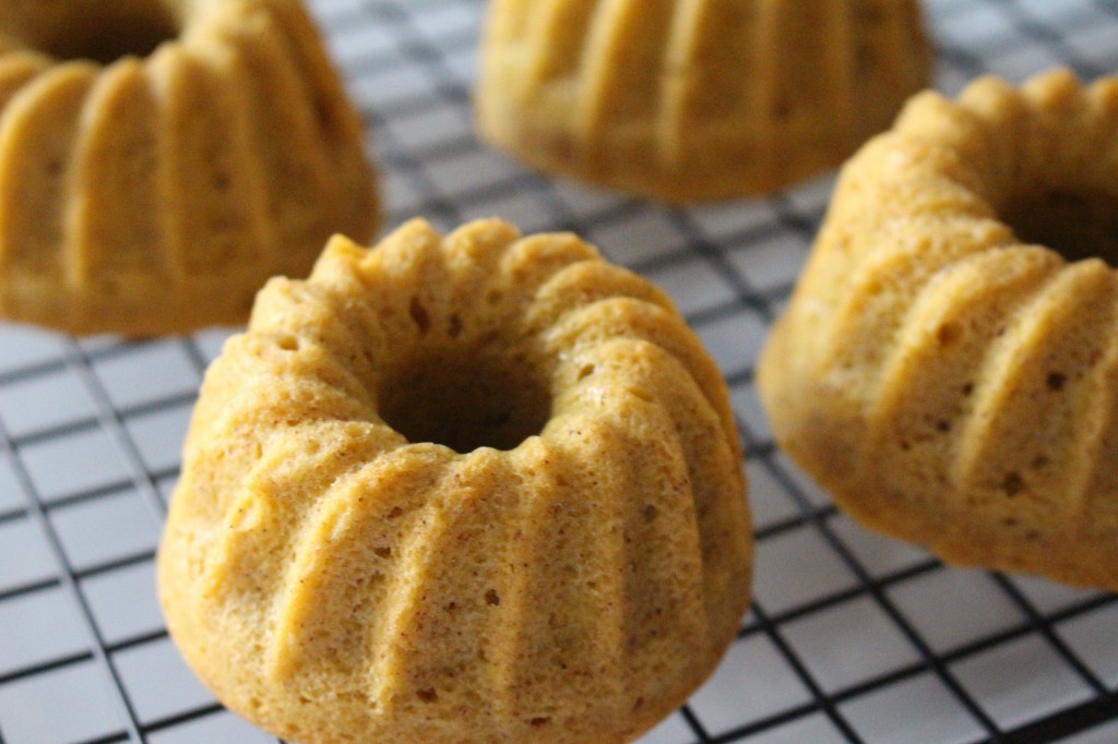 pumpkin bunt cakes