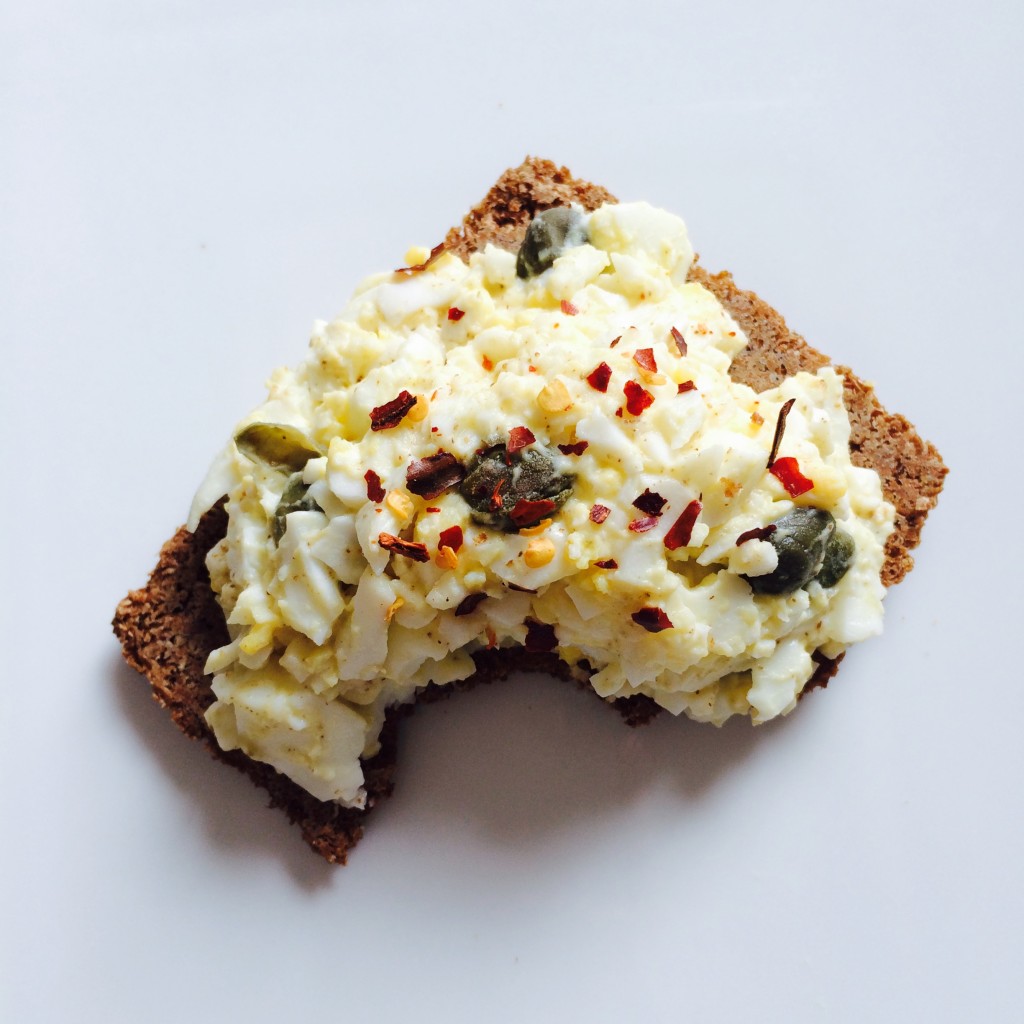 how to make egg salad at home