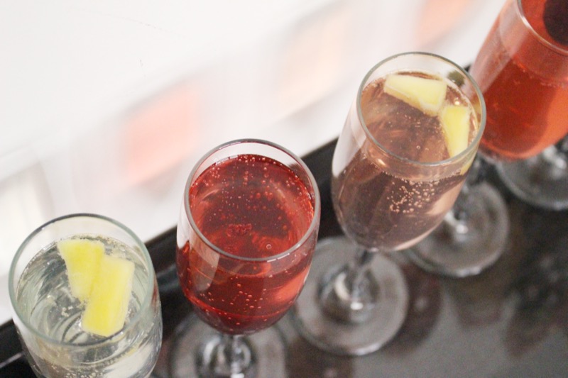 how to make a mimosa bar at home