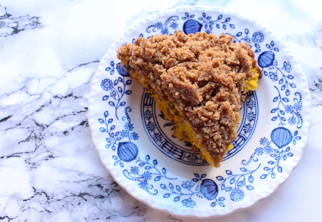 pumpkin chocolate chunk cake | the domesticated wolf