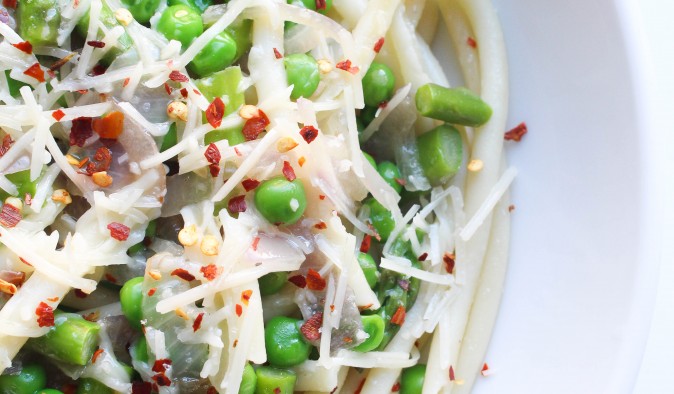 pasta with garlic and olive oil | the domesticated wolf