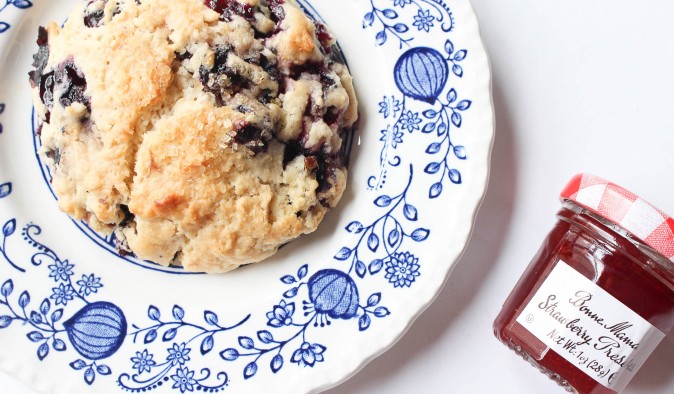 lemon blueberry biscuits || the domesticated wolf